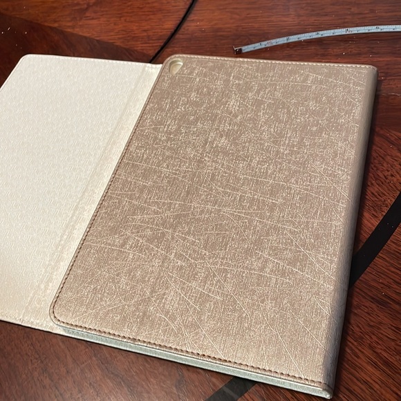 iPad case - Picture 10 of 10